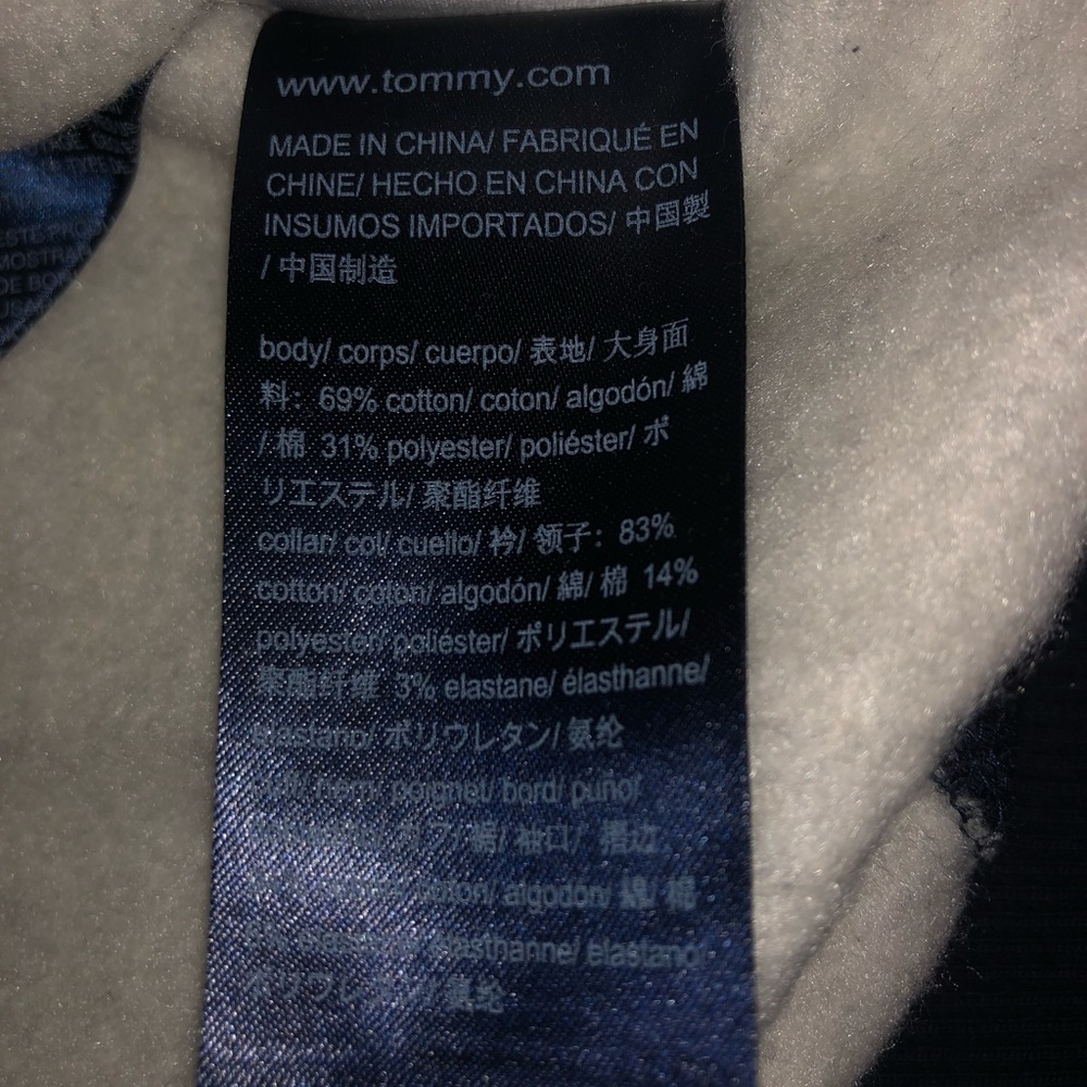 Tommy Hilfiger Sweater - Picture 8 of 8